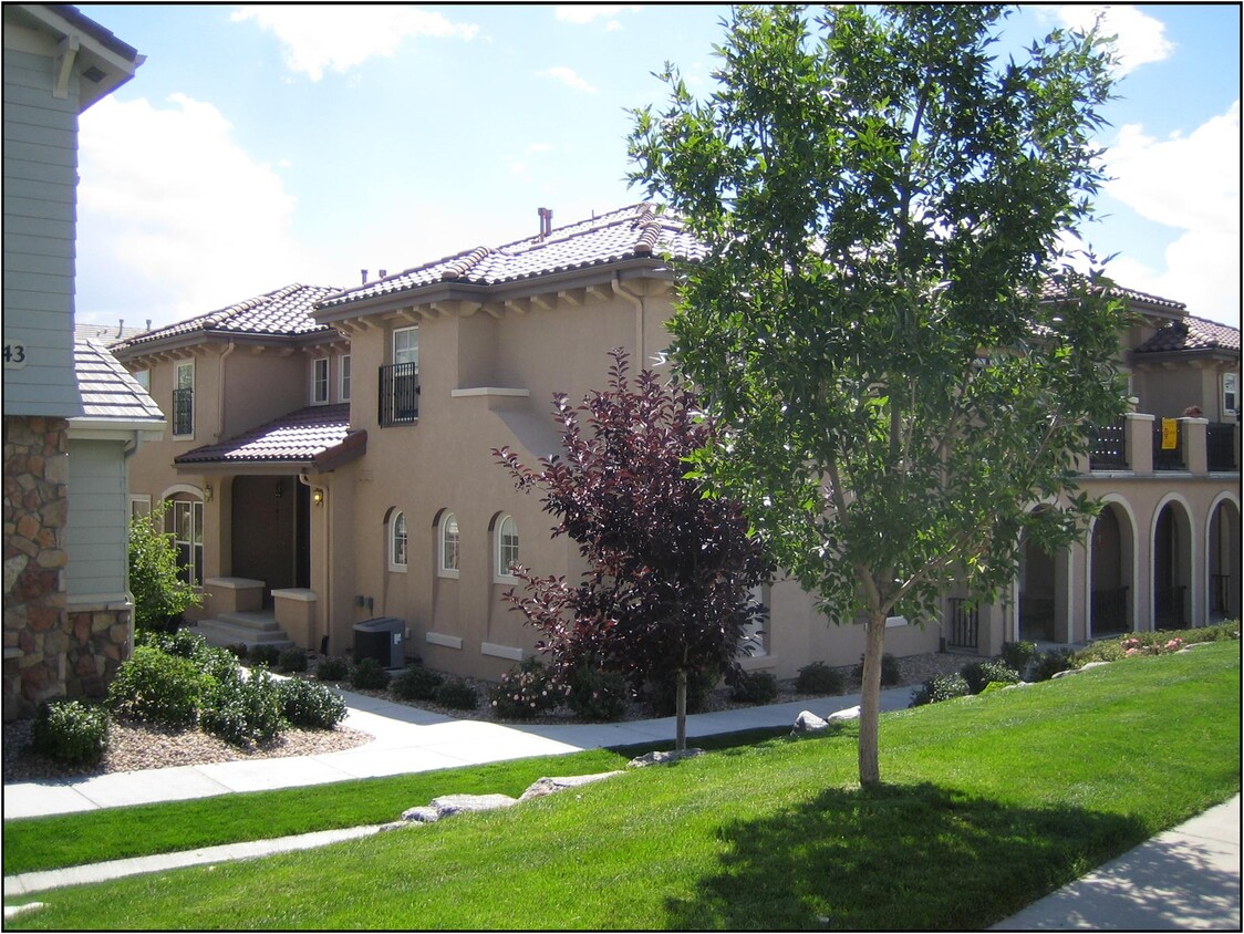 Primary Photo - 23025 E Ontario Dr