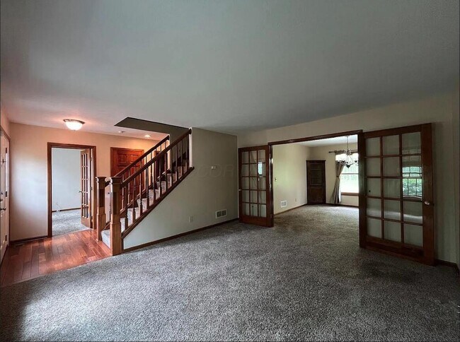 Foto del edificio - 440 Taylor Ave