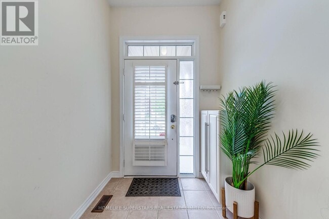 Building Photo - 4563 Centretown Way
