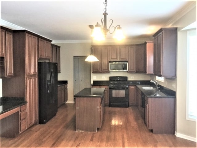 Foto del edificio - 23720 Dayfield Ct