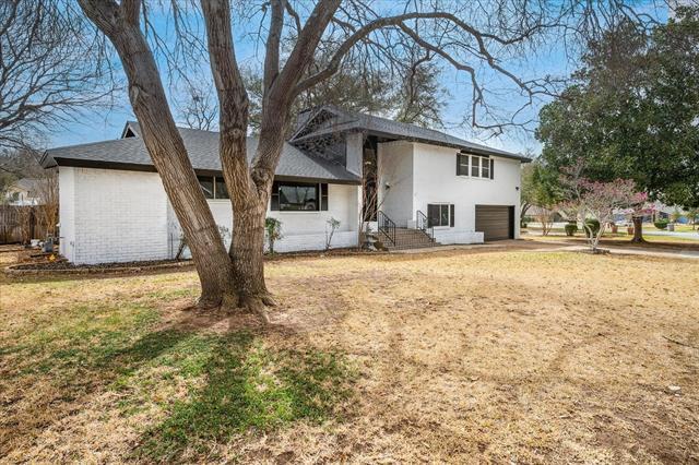 Building Photo - 4024 Diamond Loch W