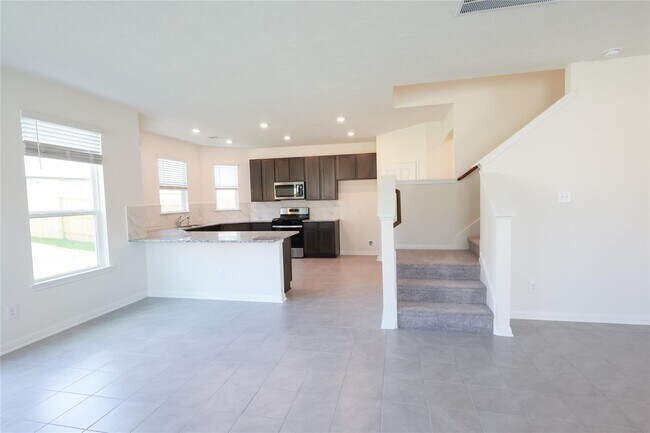 Building Photo - 9426 Castillo Ct