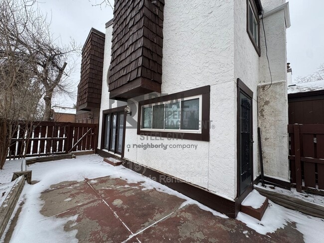 Building Photo - 118 Scotland Rd