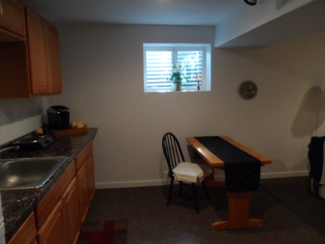 Building Photo - 1608 Ukiah Ln