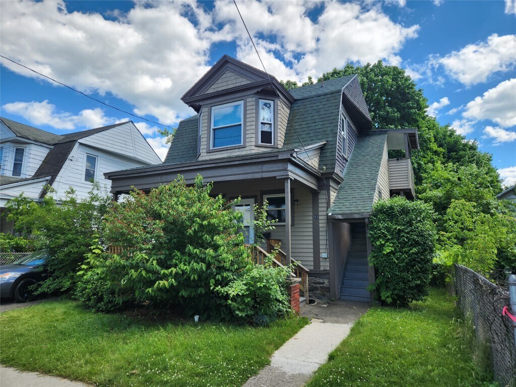 Primary Photo - 11 Garfield Ave