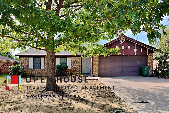 Primary Photo - 6306 Big Springs Dr, Arlington