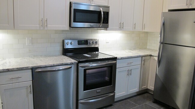 Foto del edificio - 373 S Dover Ave