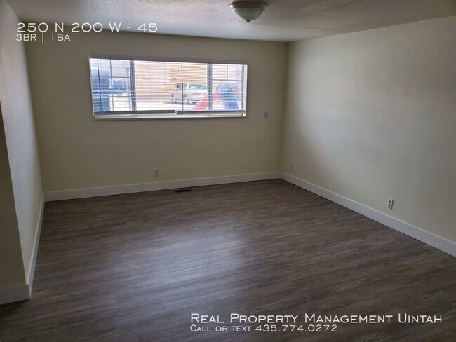 Building Photo - 250 N 200 W
