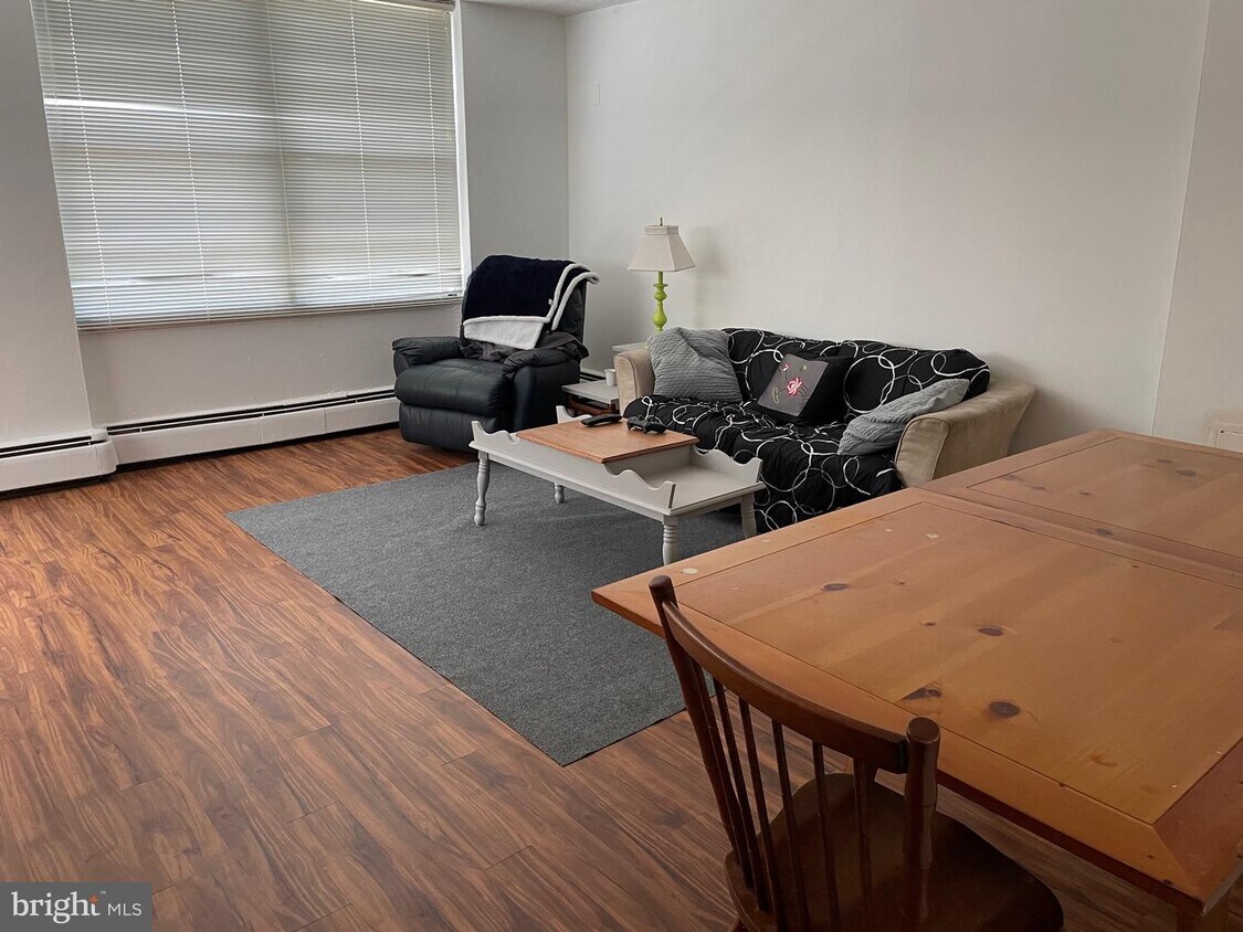 1030 E Lancaster Ave Unit 114, Bryn Mawr, PA 19010 Condo for Rent in