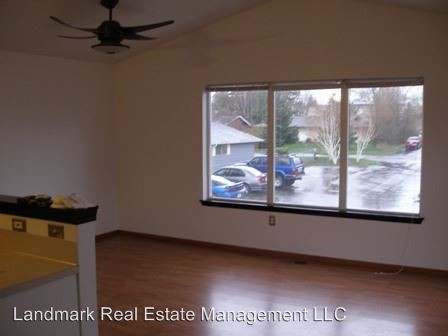 Foto del edificio - 1420-1422 E Maryland St