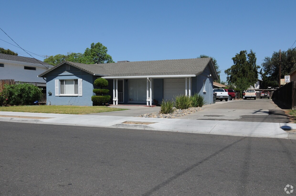 235 W Beverly Pl, Tracy, CA 95376 Apartments in Tracy, CA