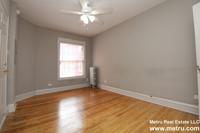 Foto del edificio - 1342.5 W Argyle St