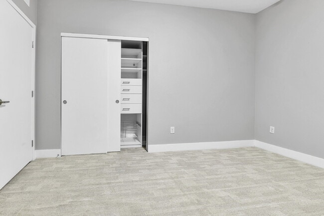 Building Photo - $1,540.95 - 1 Bed, 1 Bath Condo with In Unit Laundry in a Secured Building!