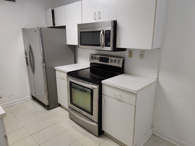 Foto del edificio - 9766 NW 47th Ter