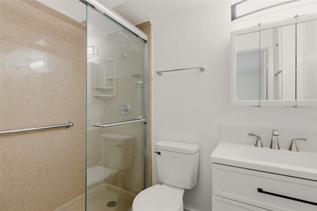 Foto del edificio - 7937 Royal Ln