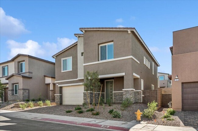 Foto del edificio - Beautiful New Home in Black Mountain Planned Community