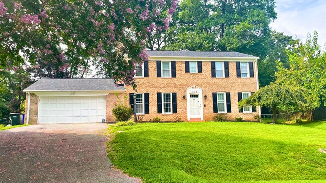 Foto del edificio - 604 Windmill Ln