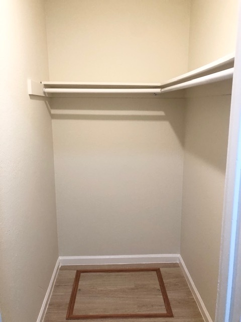 Walk In Closet - 208 Sunnyside Avenue