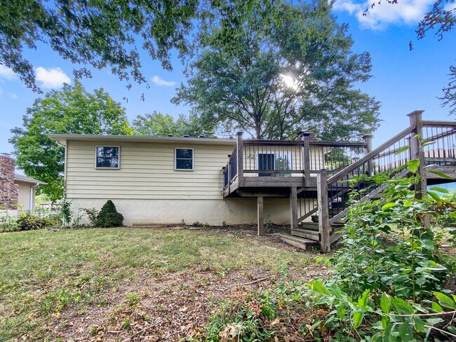 Building Photo - 3BR/2BA | Great Single Family Home | 2-Car Covered Parking | Fenced backyard!