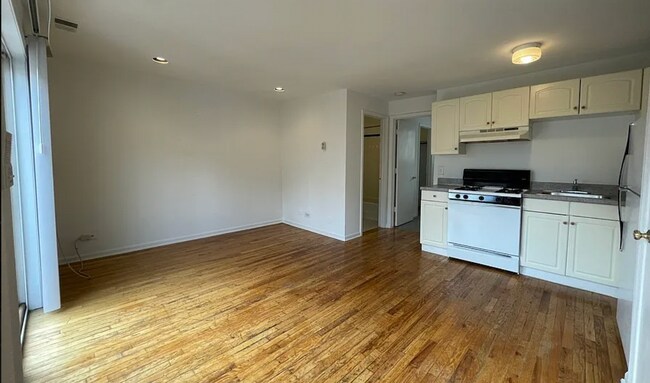 Foto del edificio - 1544 W Chestnut St
