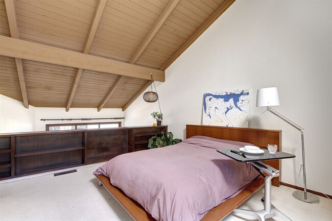 Building Photo - Prime La Jolla Location – Pool, Tennis & Village Living at Your Doorstep