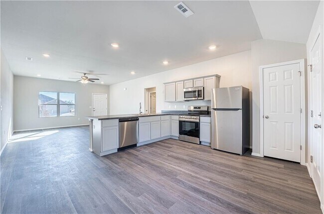 Foto del edificio - 7302 SW Chestnut Hill Rd