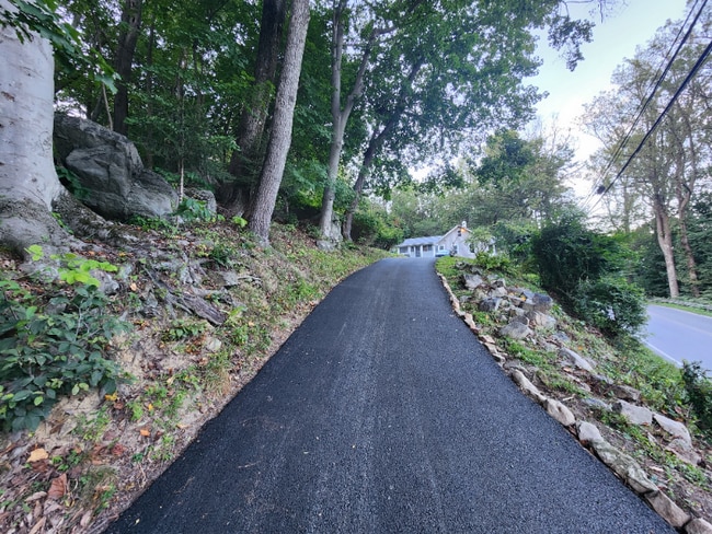 Foto del edificio - 15215 Charmian Rd