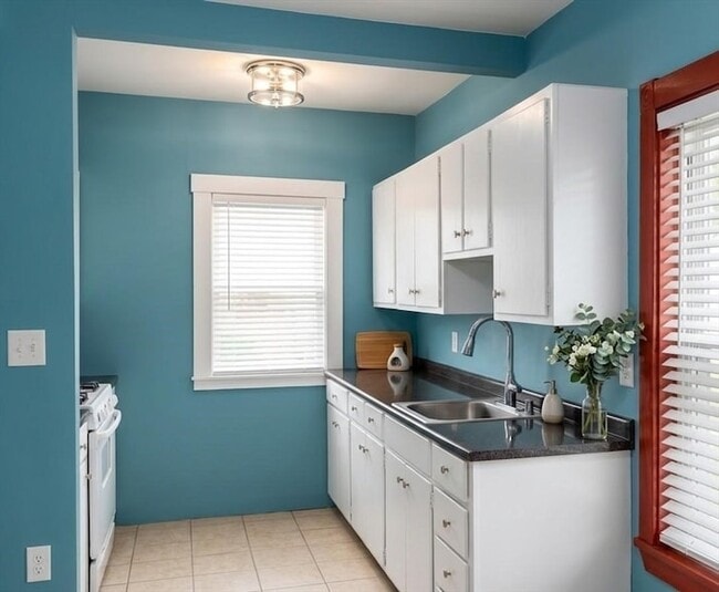 Photo - 15 Acorn St Apartment