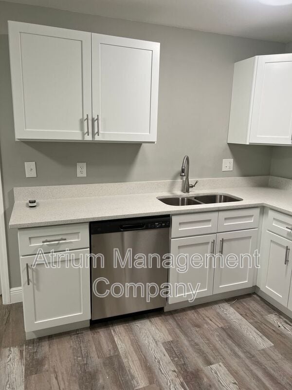 Building Photo - 4715 S Rio Grande Ave
