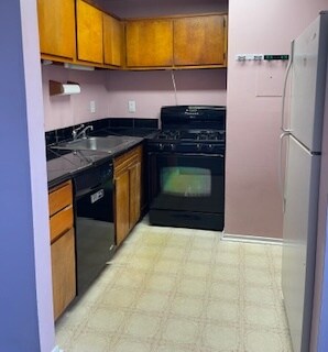 Foto del edificio - 4501 Romlon St