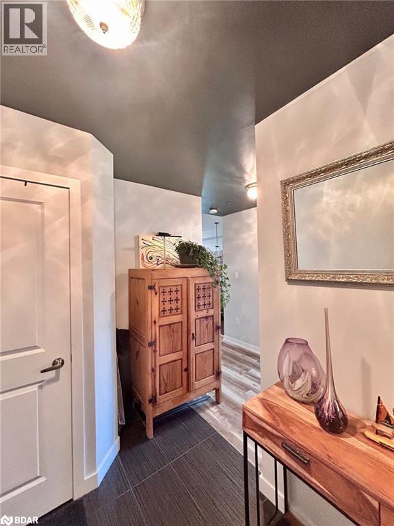 Building Photo - 101 Shoreview Pl