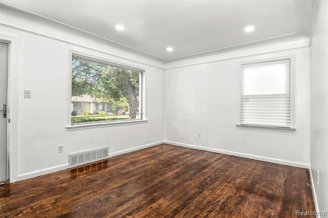 Building Photo - 4115 Academy St