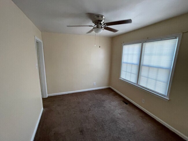 Foto del edificio - 2 Bedroom House - Section 8 Accepted