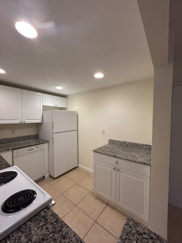 Foto del edificio - 480 NW 20th St