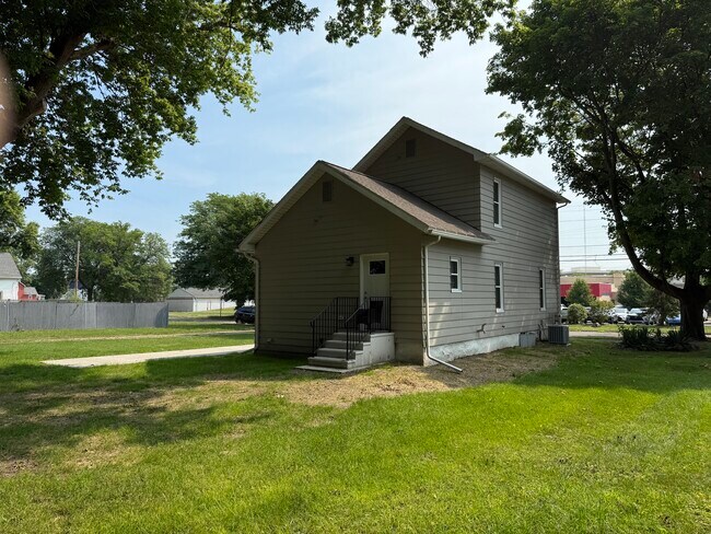 Foto del edificio - 512 Blackman St