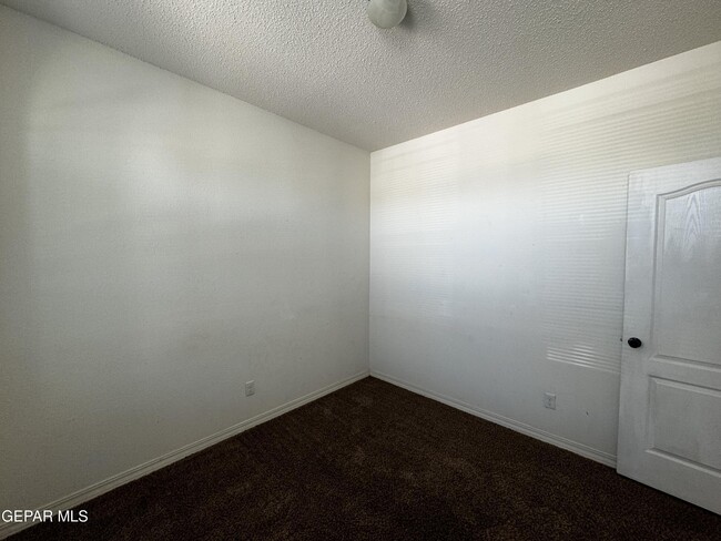 Building Photo - 2120 William Woolverton