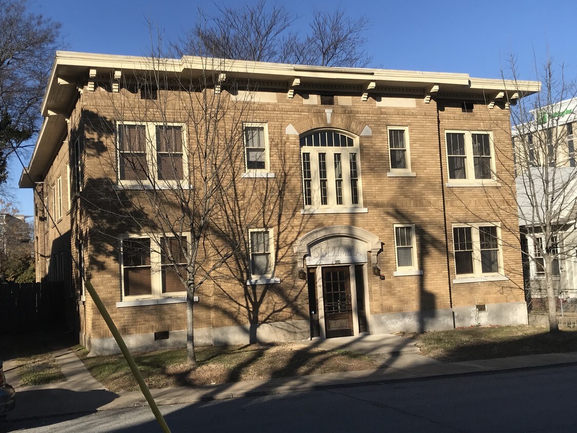Foto principal - 616 E 6th St