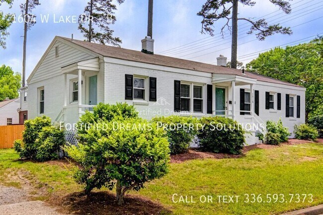 Building Photo - 1604 W Lake Dr