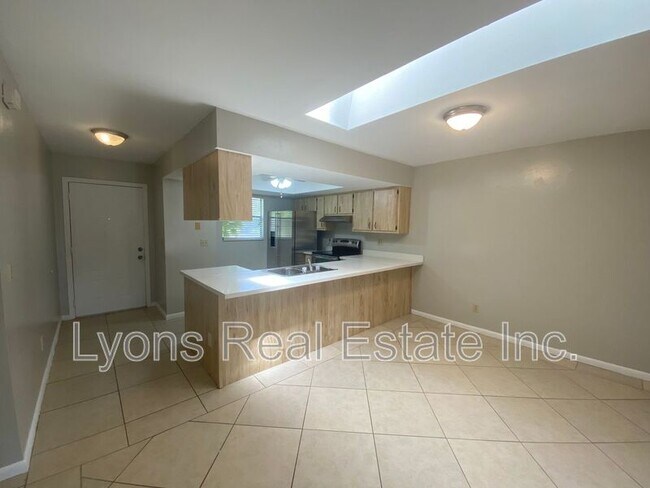 Foto del edificio - 268 SW 2nd Ter