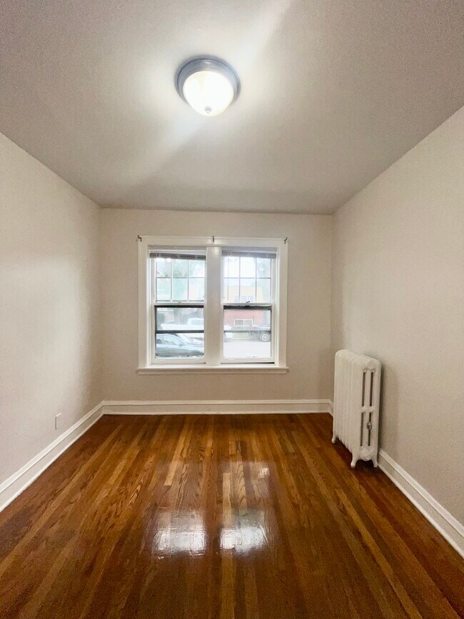 Foto del edificio - 2502 N Monitor Ave