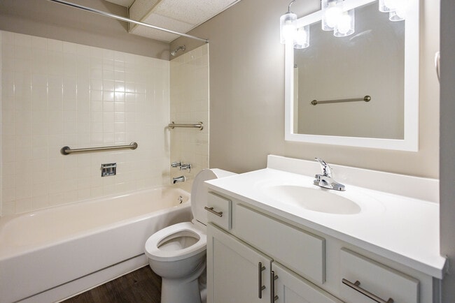 Baño - Edenbridge Apartments