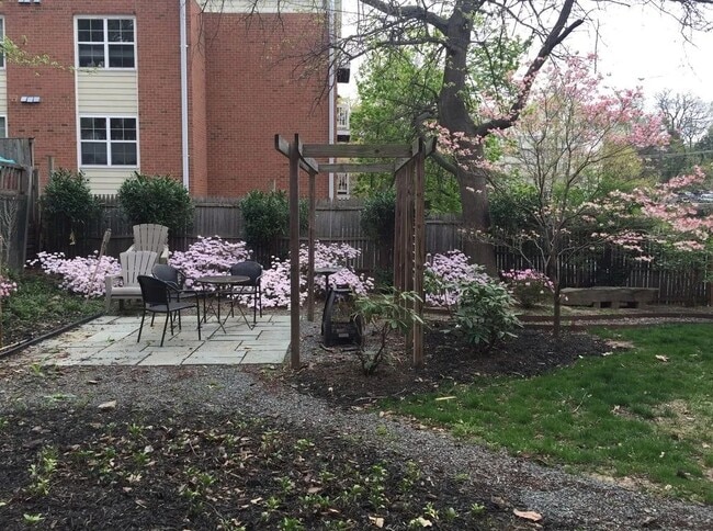 Foto del edificio - Arlington Courthouse Apartments