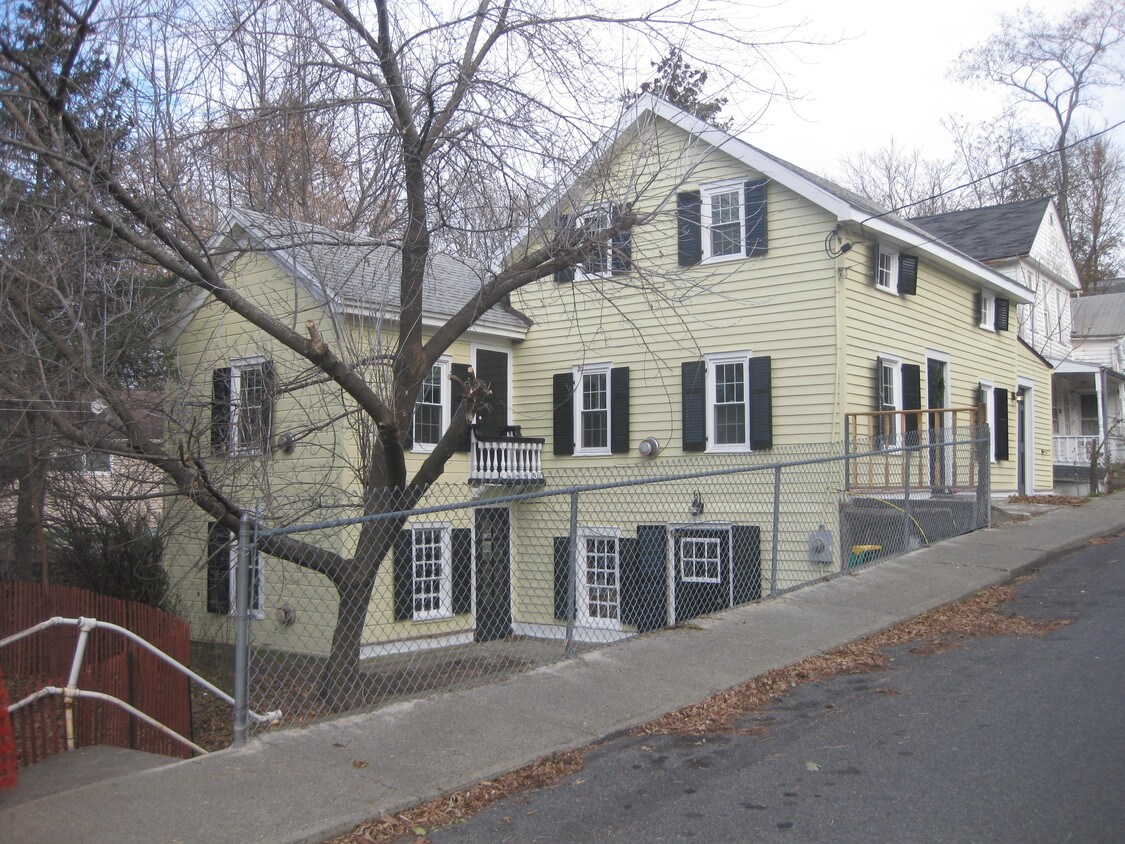 Foto principal - 14 Elm St