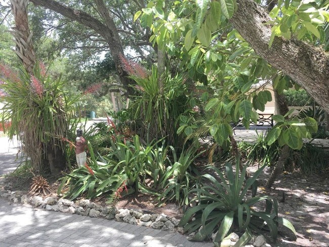 Building Photo - 5029 Oxford Dr