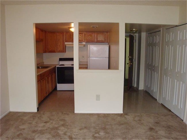 Building Photo - 1842 El Capitan Dr