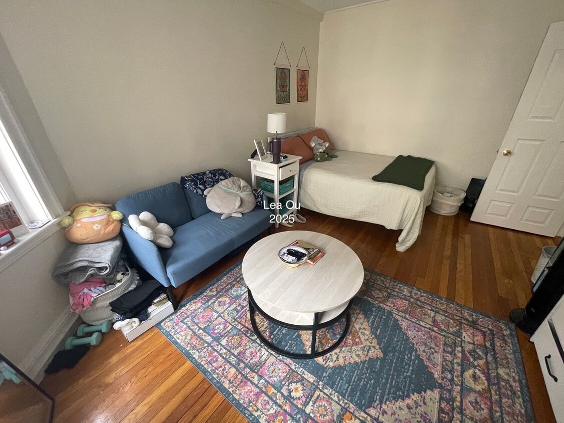 NO BROKER FEE! Available 9/1 Studio in Fen... - NO BROKER FEE! Available 9/1 Studio in Fen...