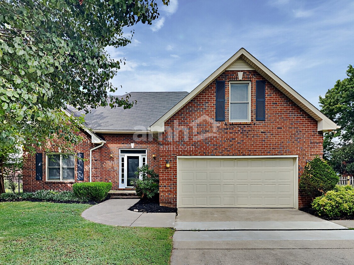 Foto principal - 2710 Soaring Eagle Ct