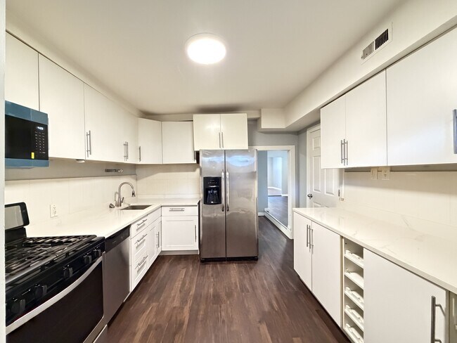 Foto del edificio - 3503 W Dickens Ave