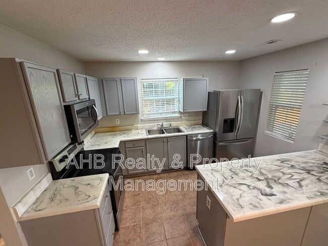 Foto del edificio - 1047 Oak Blossom Way
