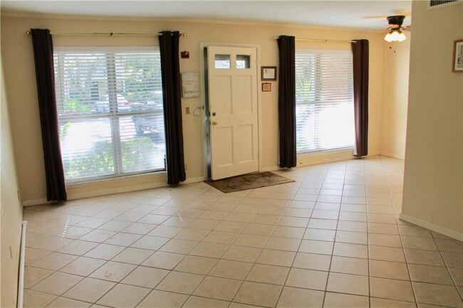 Foto del edificio - 800 Mallery St